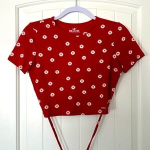 Hollister must have collection, baby tee, Size: Medium top red with daisies